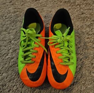 Kids Nike Hypervenom Soccer Cleats